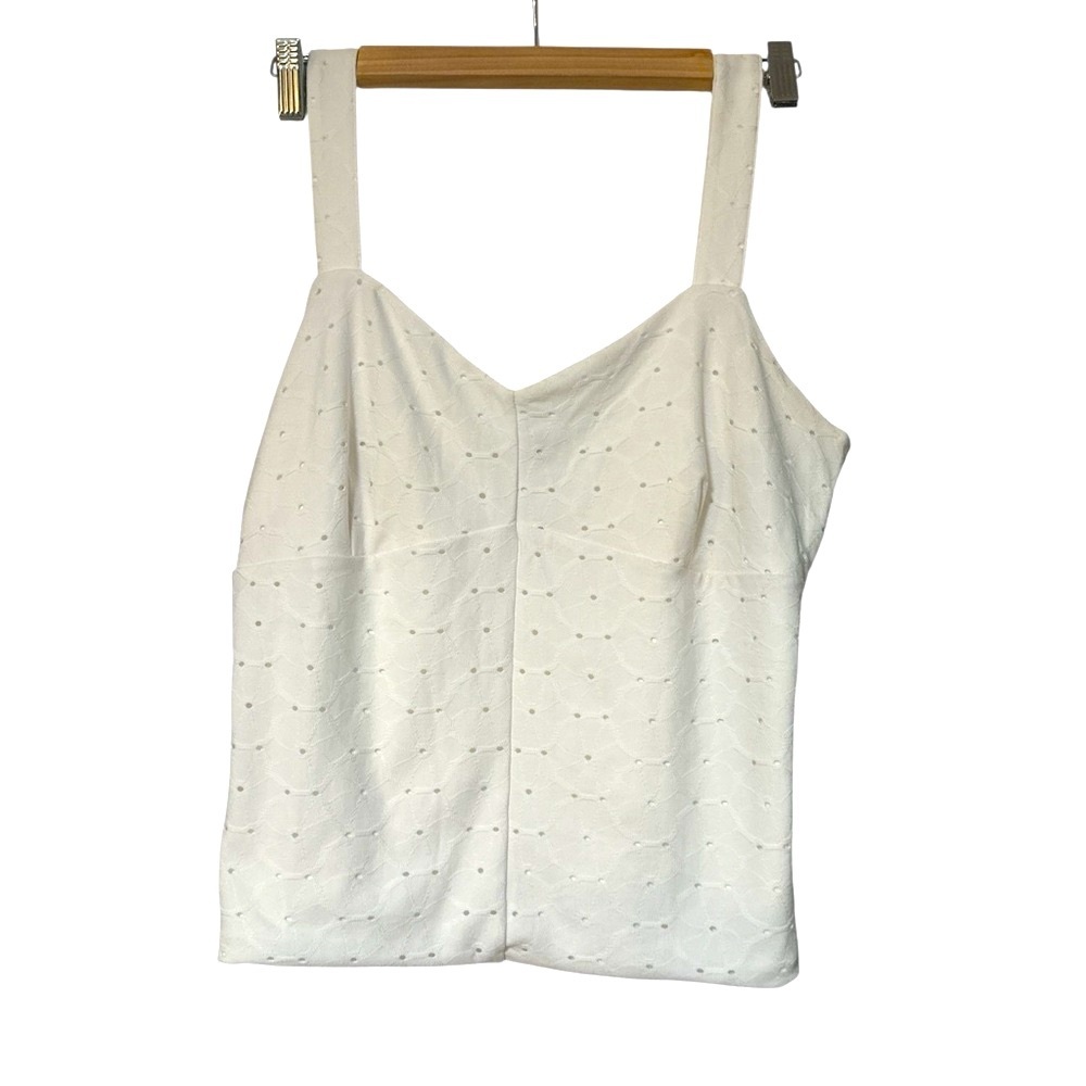 CAbi White Fitted‎ Sleeveless Camisole
